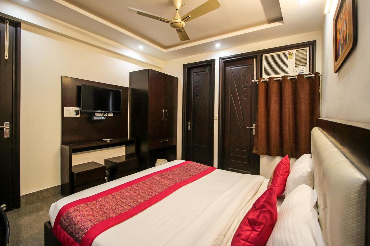 Oyo 8110 Nstay 31 Гургаон Экстерьер фото